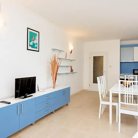 Kristal Beach Apartment *