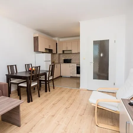 Kristal Beach Apartment *